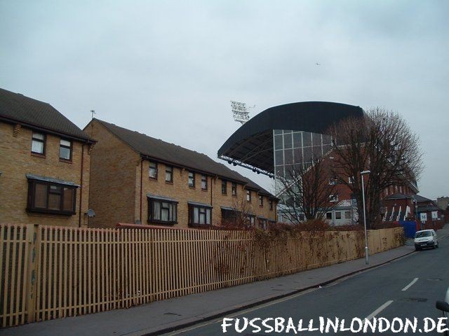 Selhurst Park - Homesdale Road - Crystal Palace FC - fussballinlondon.de