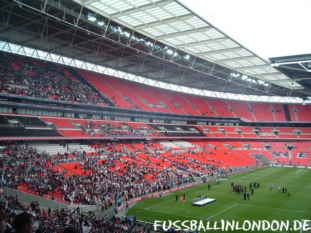 Wembley Stadium - North Stand - England - fussballinlondon.de