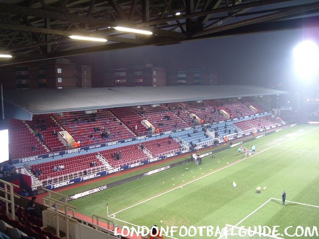 londonfootballguide - Upton Park - Home of West Ham United FC